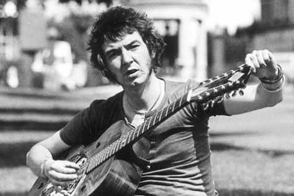 The late great Ronnie Lane
